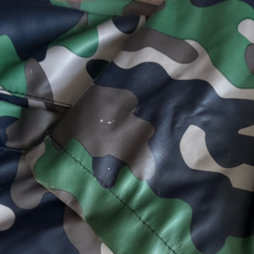 Spotted Zebra Boys S(6/7) Camouflage Hooded Raincoat Jacket - Picture 7 of 12